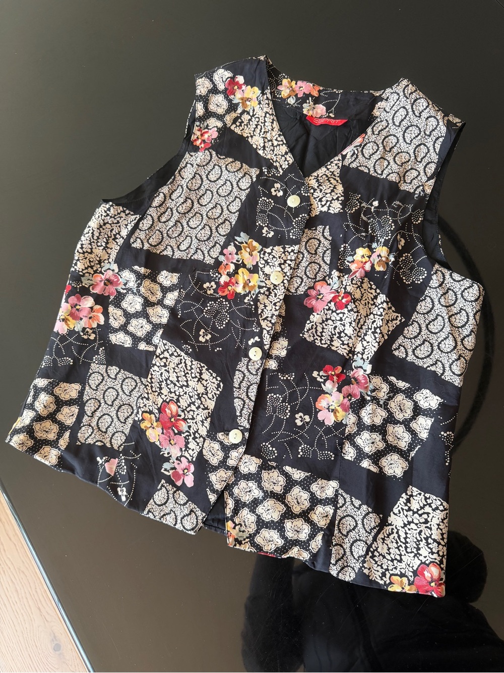 Vintage Black Floral Patchwork print V-Neck top small - Picture 6 of 11